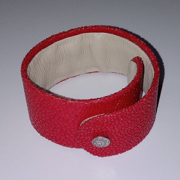 Genuine stingray cuff bracelet red with silver .925 decoration  Antique de Paris - Picture 3 of 16